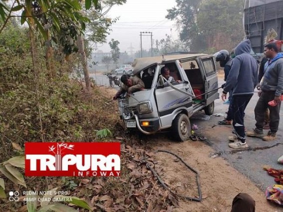 5 Seriously Injured in Madhav Bari in road mishap while returning from Tirthamukh Fair